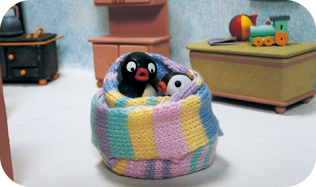 Pingu and the Knitting Machine